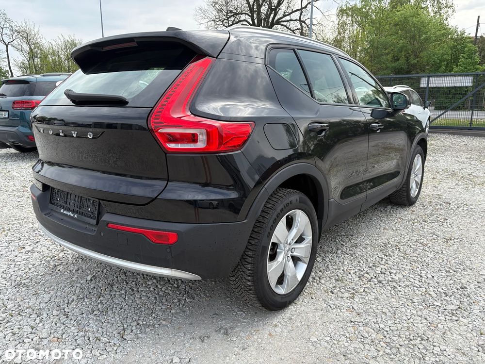 Volvo XC 40 D3 Momentum Pro - 4