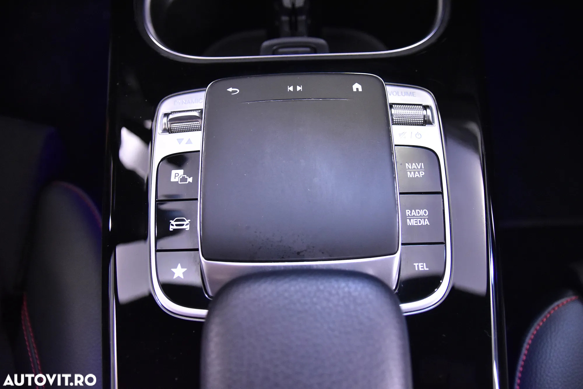 Mercedes-Benz A 250 4Matic 7G-DCT AMG Line - 17