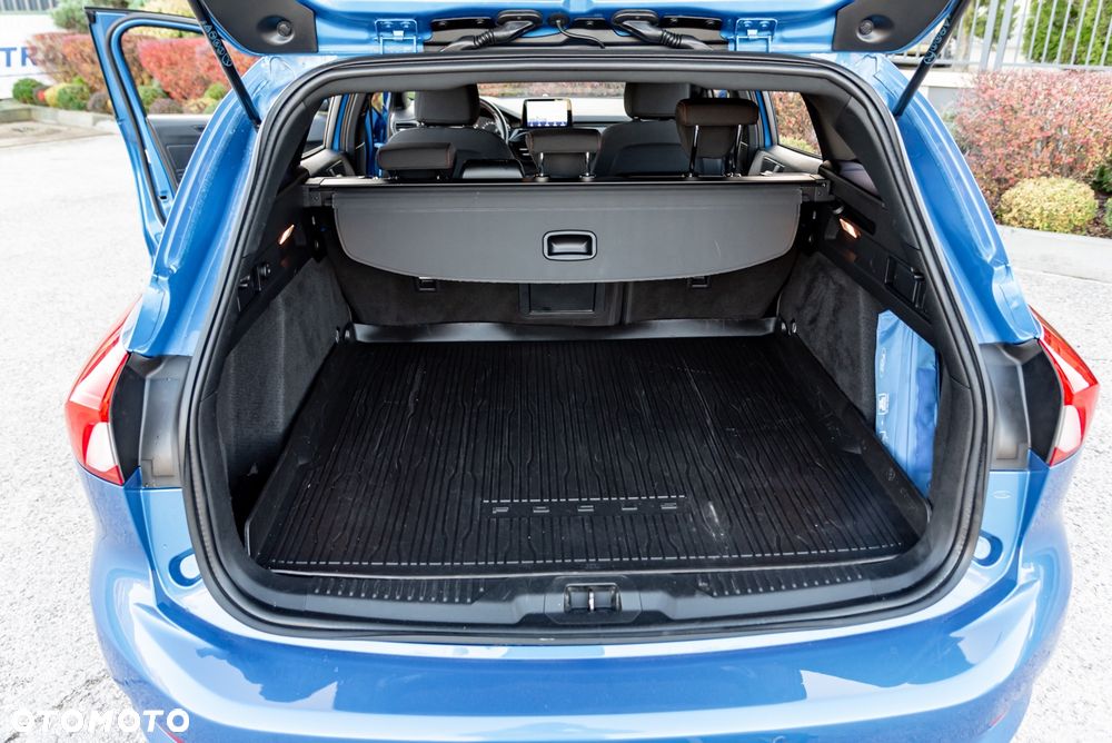 Ford Focus 1.0 EcoBoost Start-Stopp-System ST-LINE X - 17