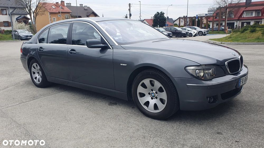 BMW Seria 7 740i - 18