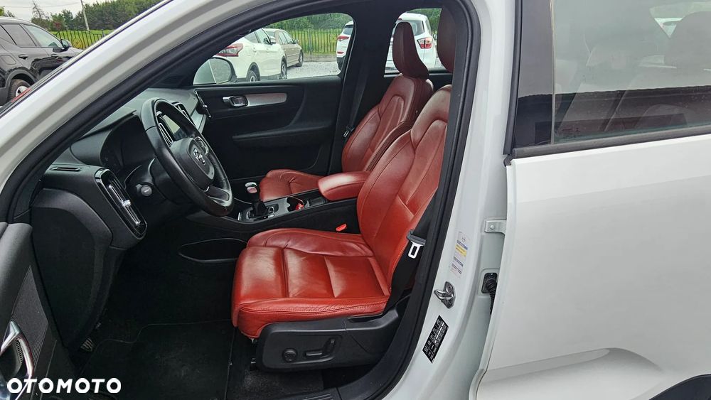 Volvo XC 40 - 4