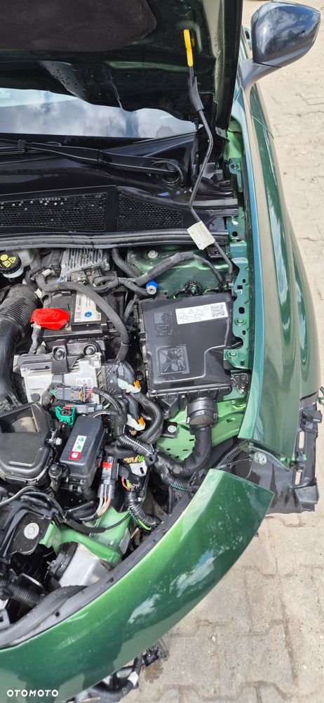 Peugeot 308 1.6 Hybrid PHEV Active Pack EAT8 - 18
