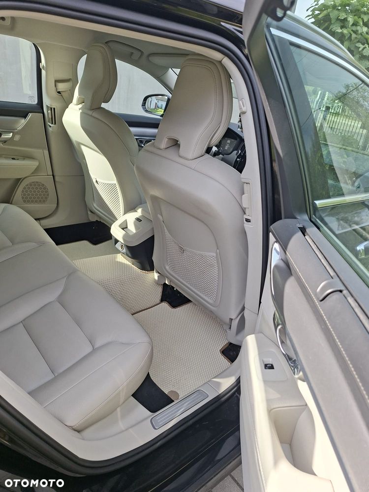 Volvo V90 - 9