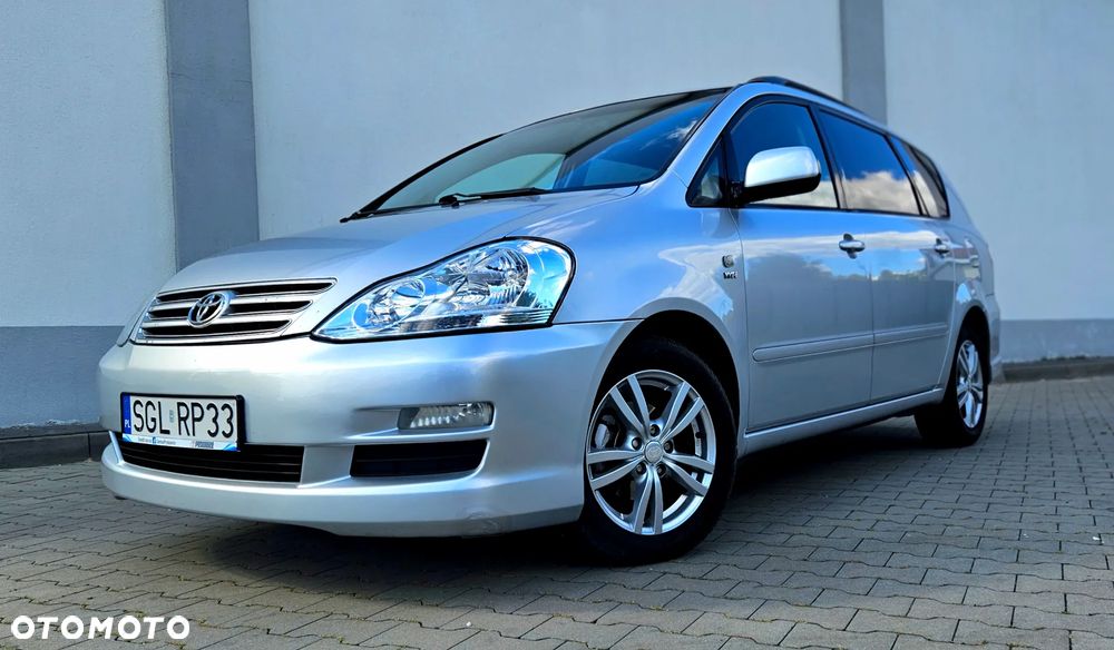 Toyota Avensis Verso 2.0 - 2