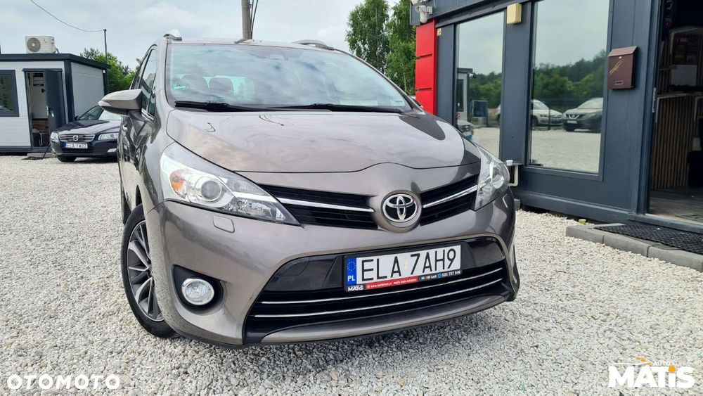 Toyota Verso - 4