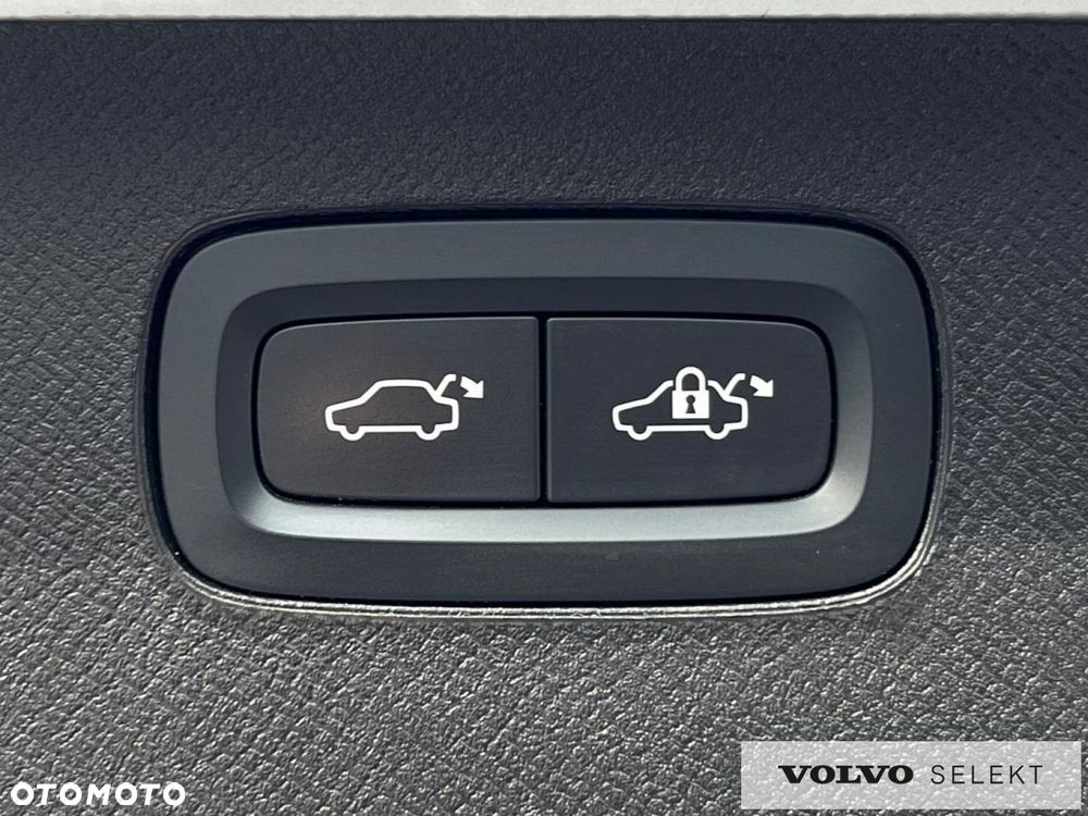 Volvo XC 90 - 38