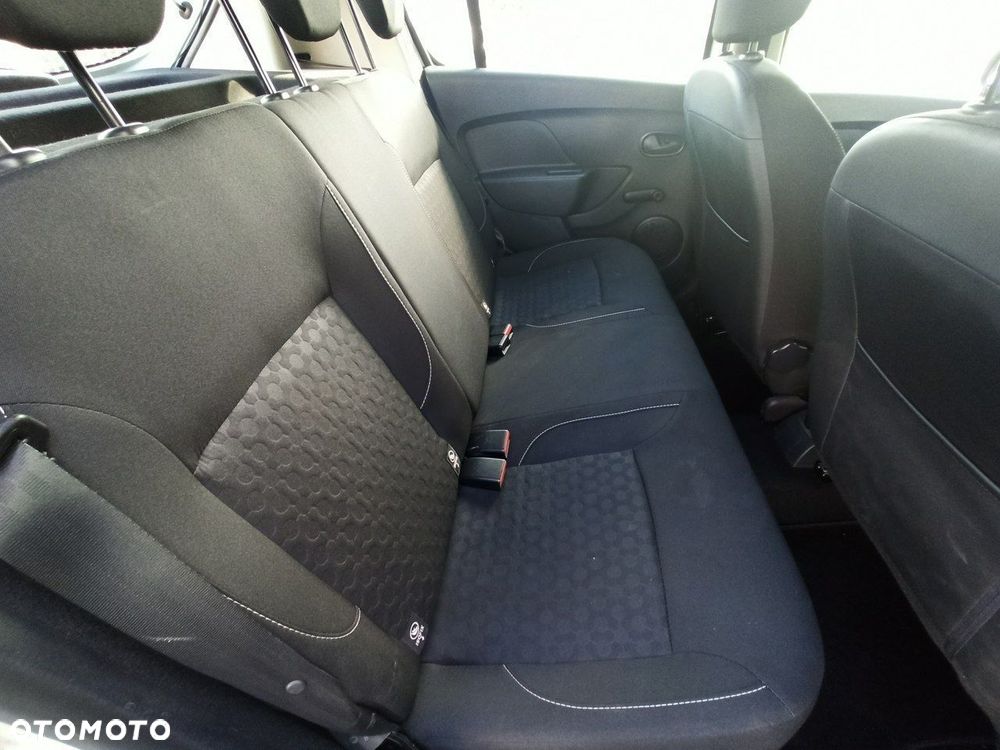 Dacia Sandero - 7