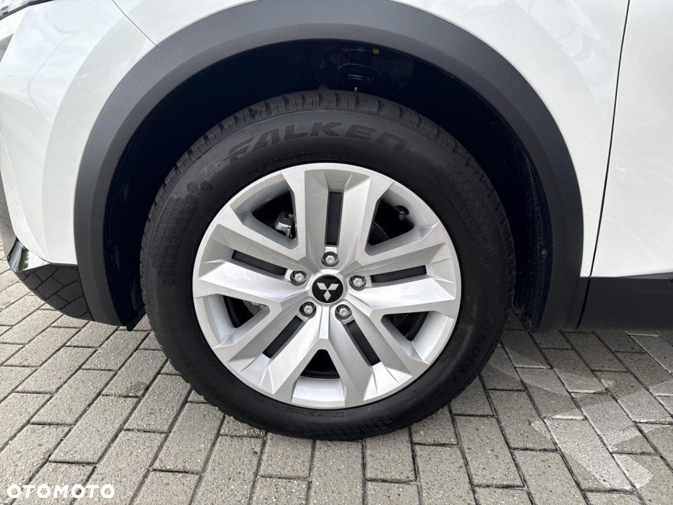 Mitsubishi ASX - 16