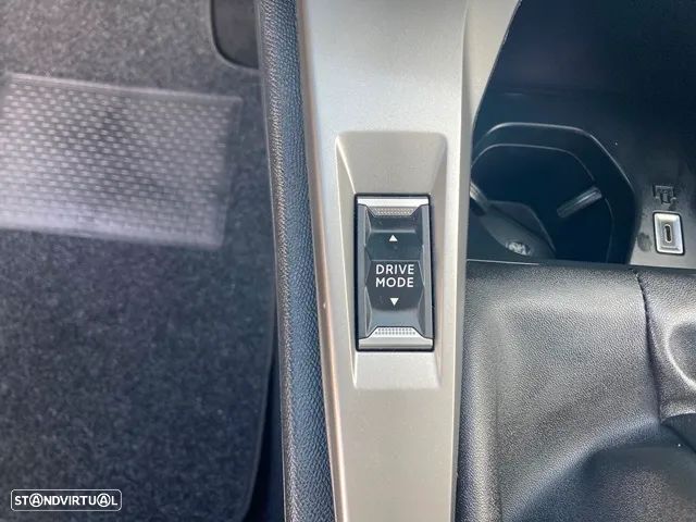 Peugeot 308 1.2 PureTech Active Pack - 26