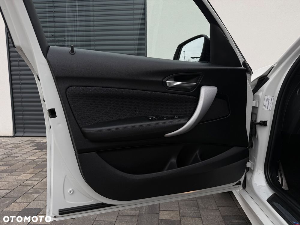 BMW Seria 1 118d M Sport - 12