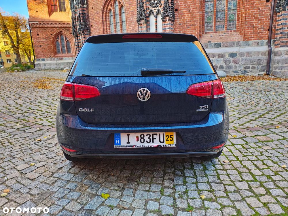 Volkswagen Golf - 23