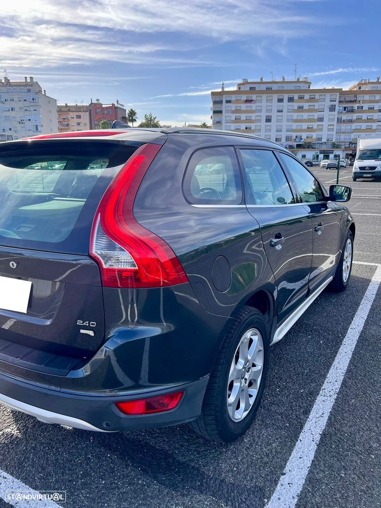 Volvo XC 60 2.4 D Drive Summum - 4