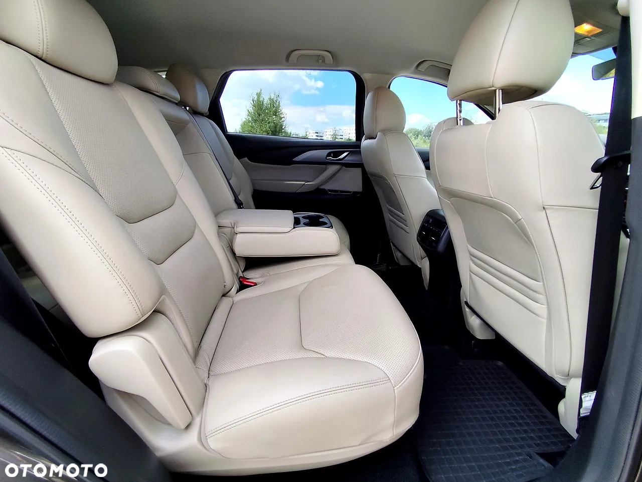 Mazda CX-9 - 9