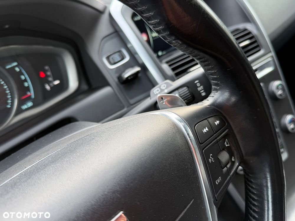 Volvo XC 60 D5 AWD Summum - 24