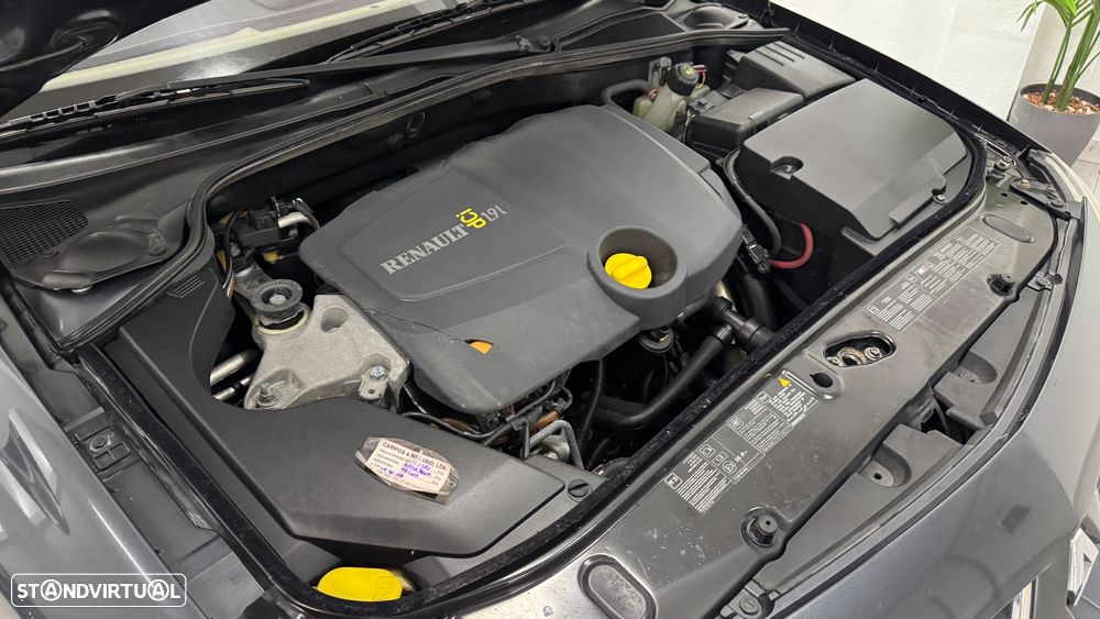 Renault Laguna 1.9 dCi Initiale - 42