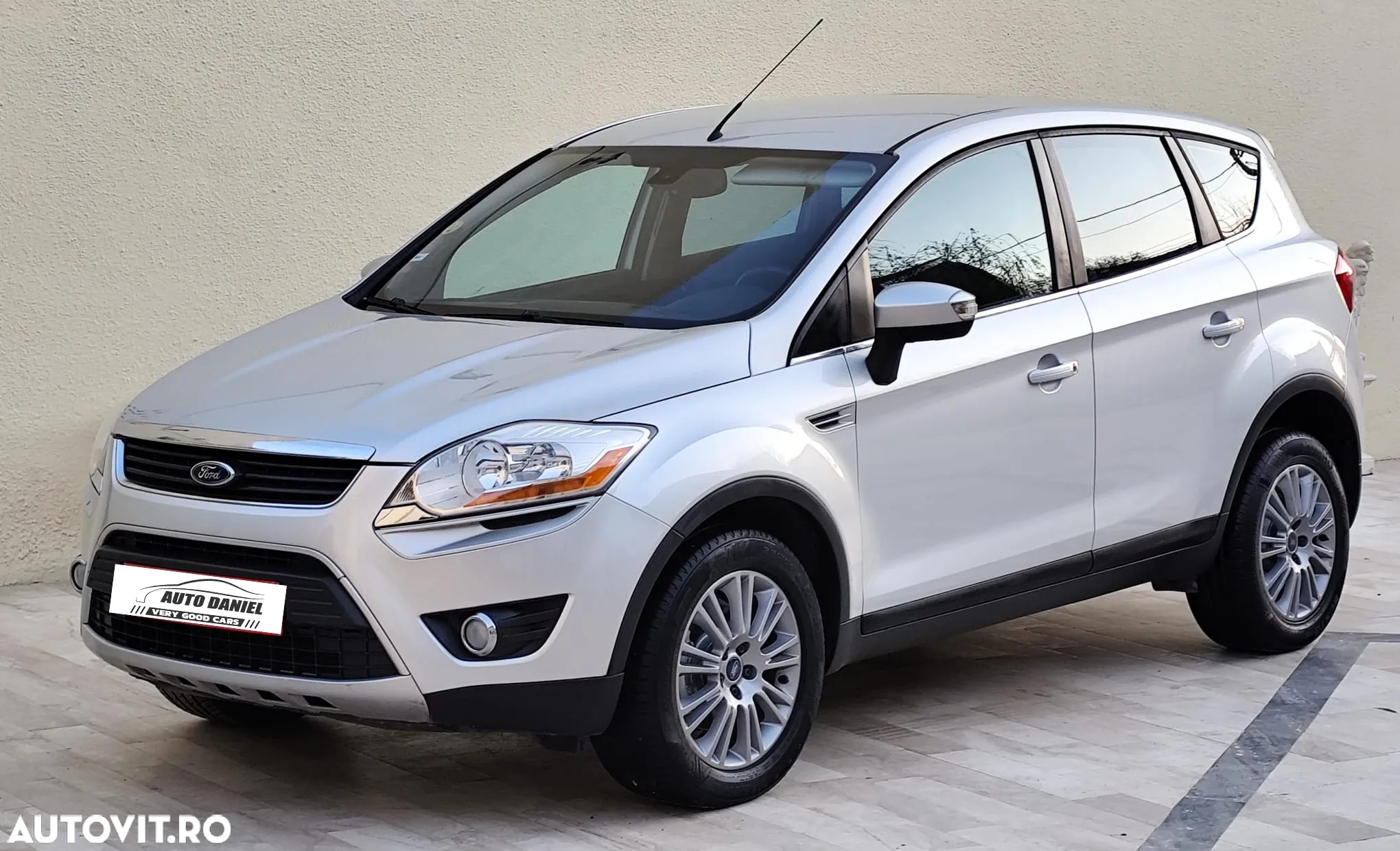 Ford Kuga - 12