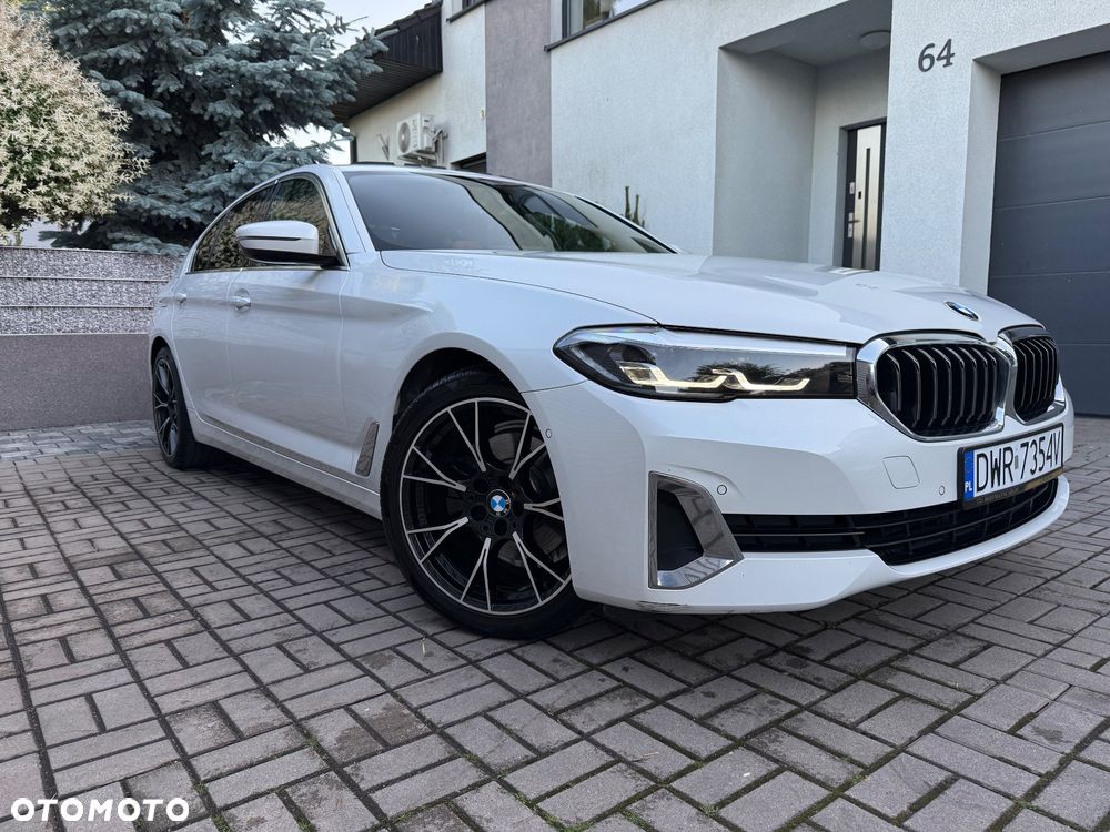 BMW Seria 5 520i mHEV Luxury Line sport - 2