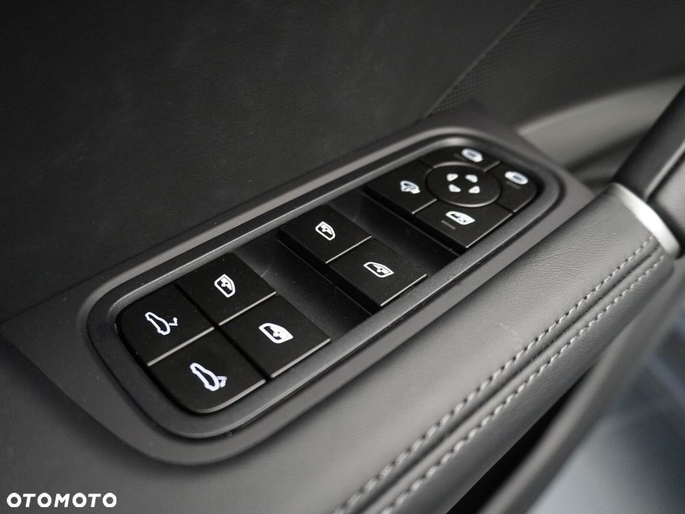 Porsche Cayenne Black Edition - 20