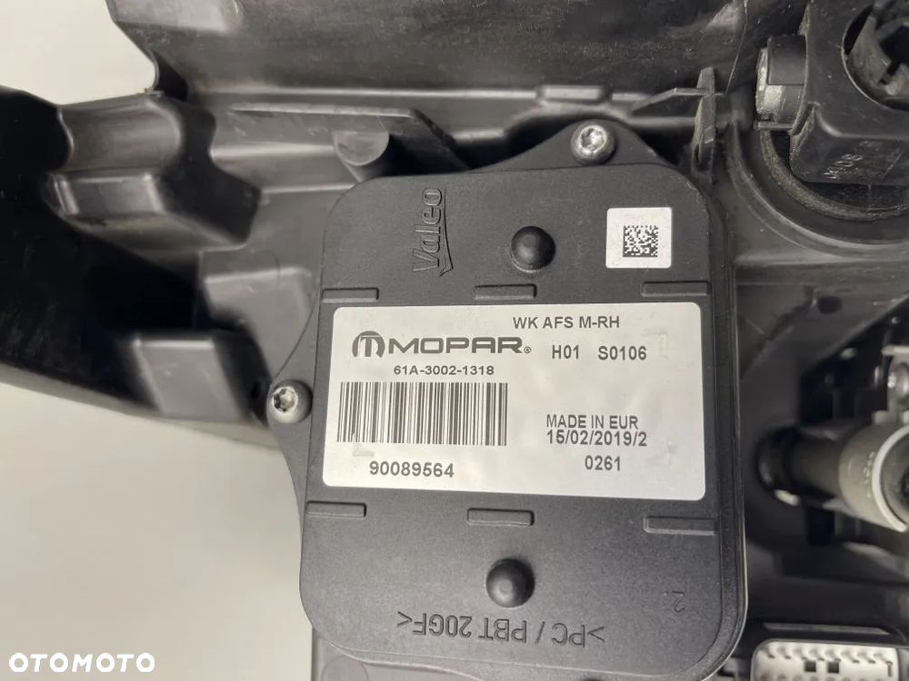 LAMPA PRZEDNIA PRAWA JEEP GRAND CHEROKEE WK2 LIFT SUMMIT LED 68266664AH - 4