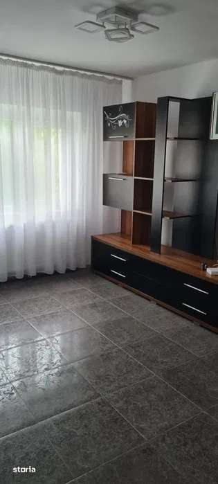 Apartament 3 camere, decomandat, 60 mp, Bailesti, Centru — fotografia 1