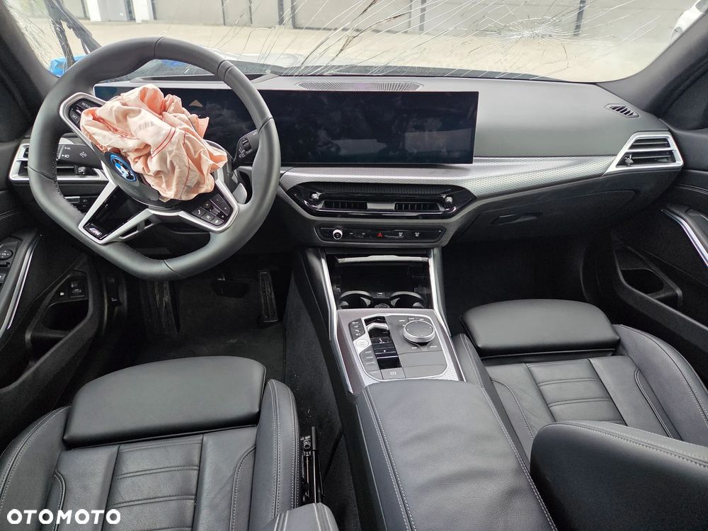 BMW Seria 3 330e xDrive M Sport - 7