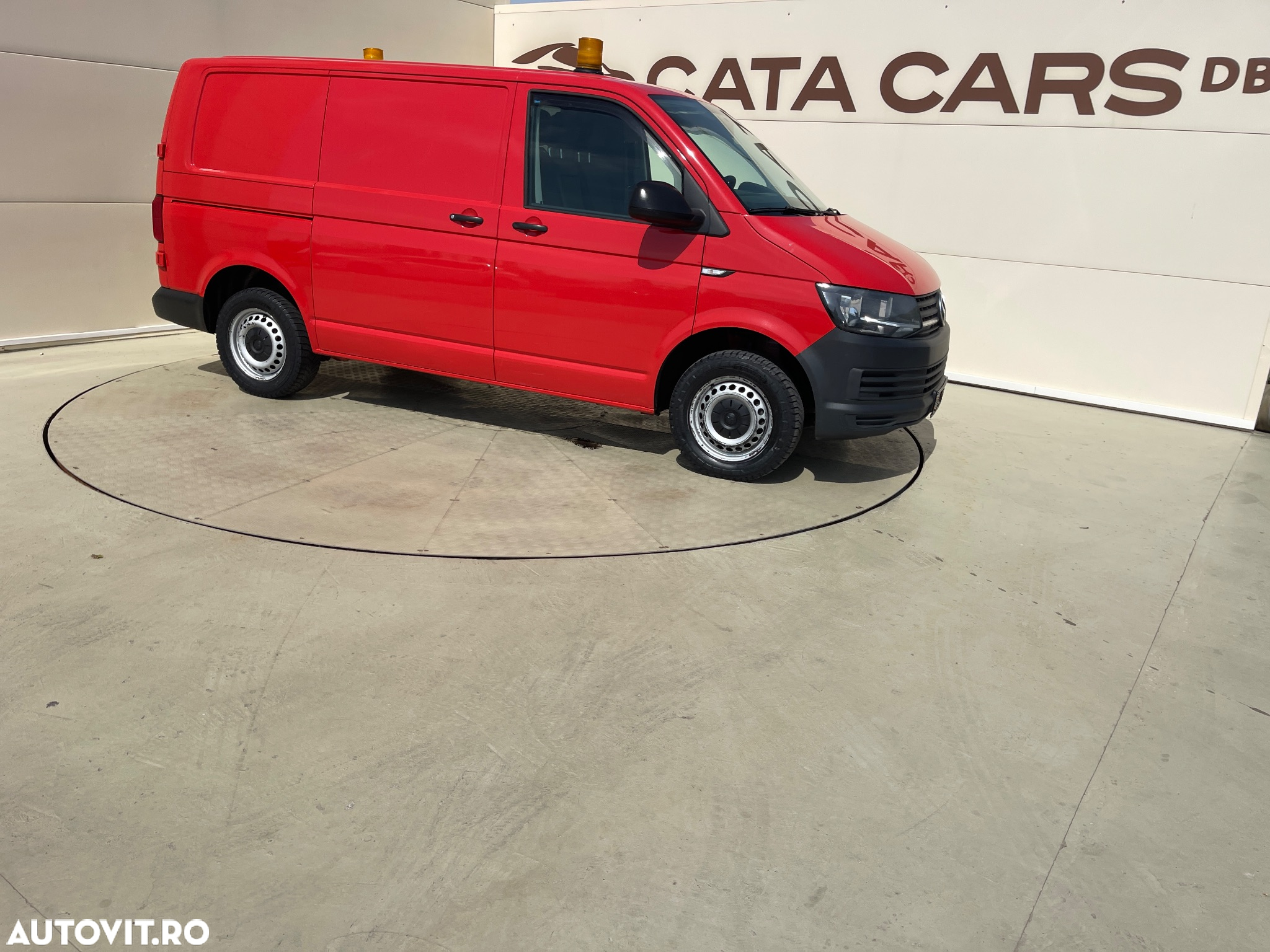 Volkswagen Transporter 2.0TDI  USI SPATE - 19