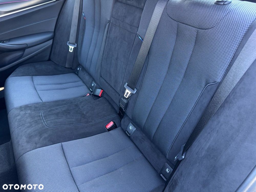 BMW Seria 5 - 25