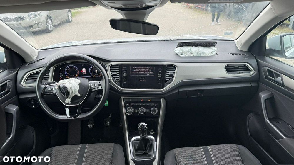 Volkswagen T-Roc - 10