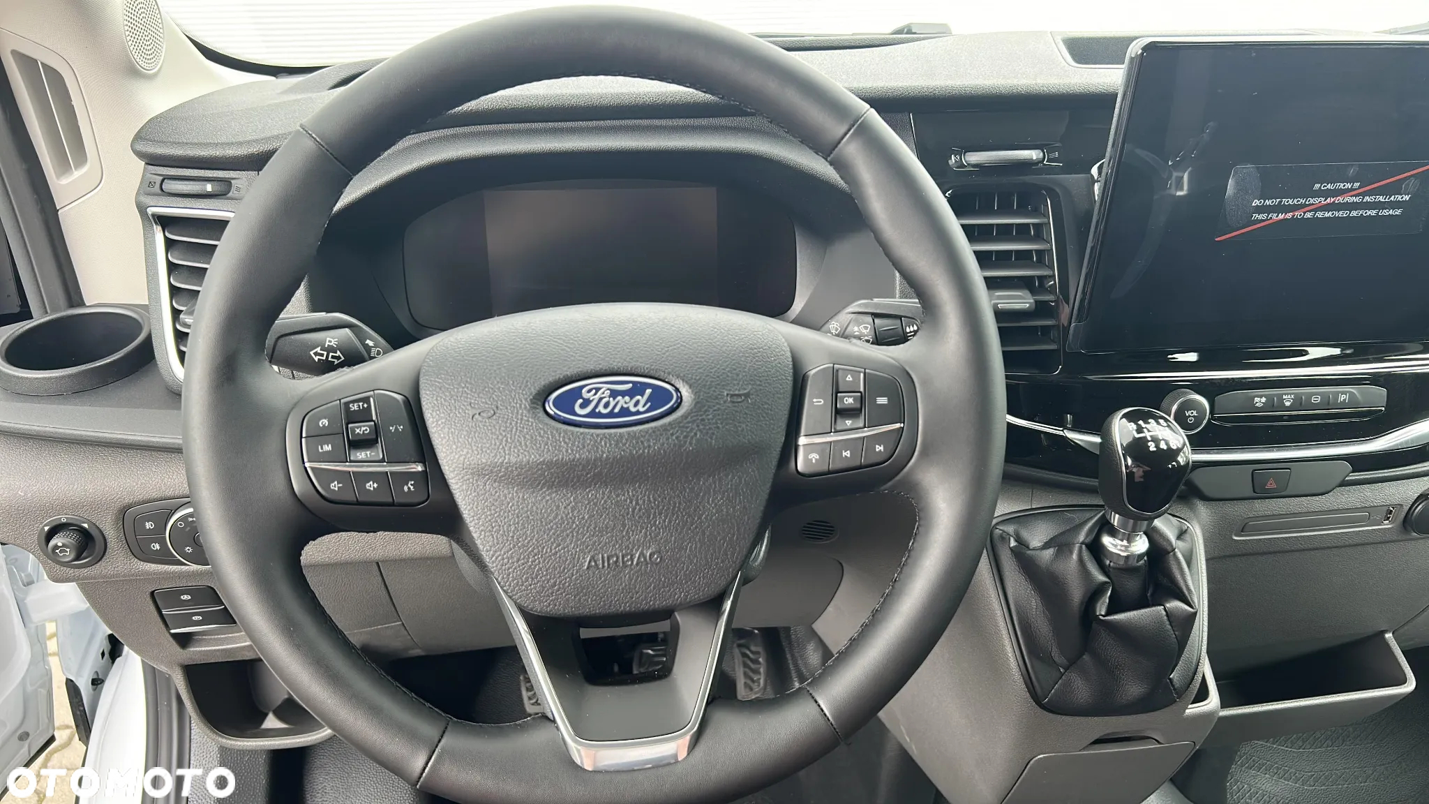 Ford Transit - 13
