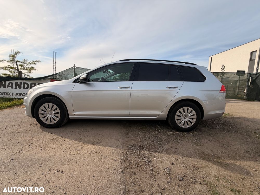 Volkswagen Golf 1.6 TDI DPF BMT DSG Trendline - 8