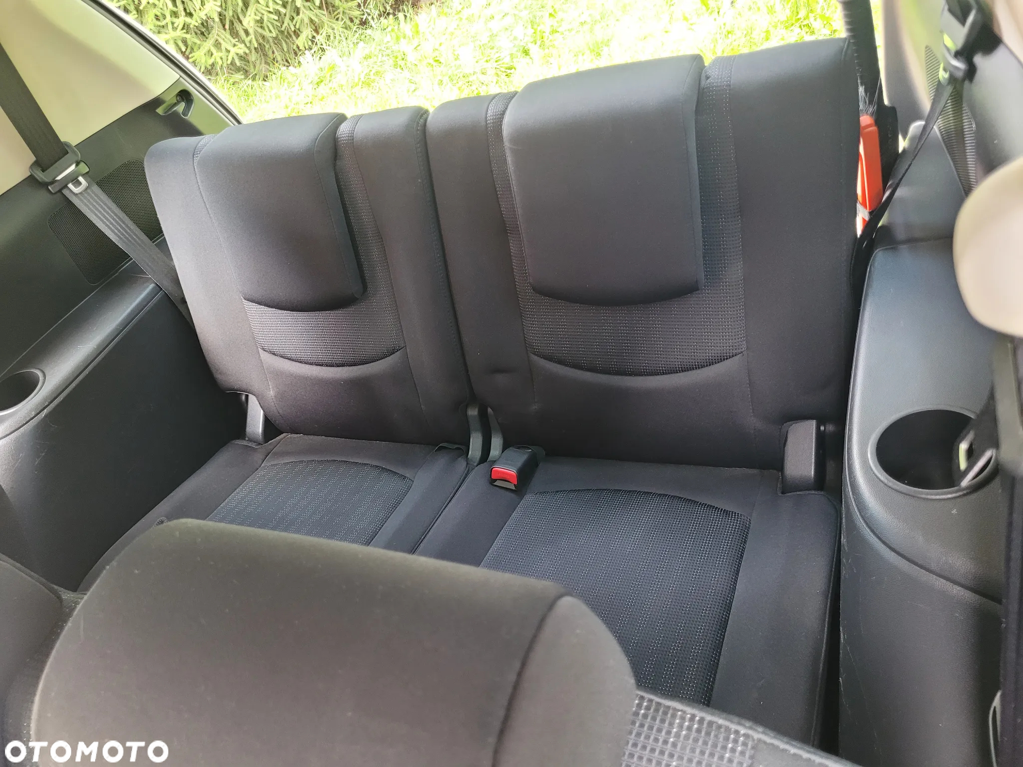 Mazda 5 - 7