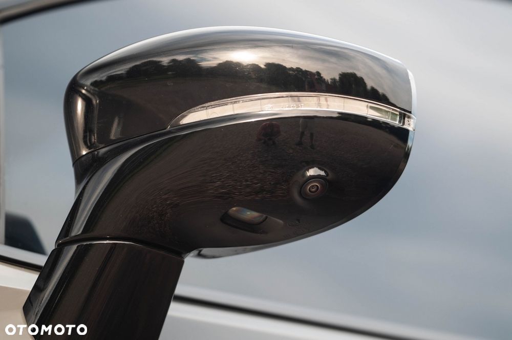 Chrysler Pacifica - 17