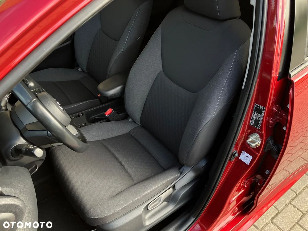 Toyota Yaris - 33