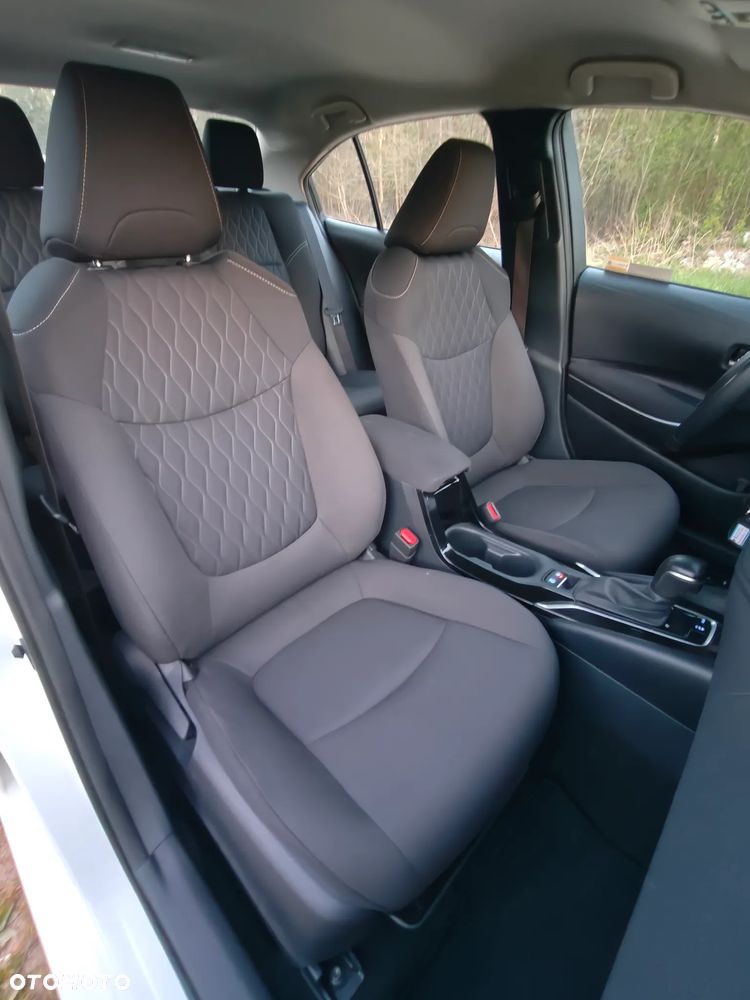 Toyota Corolla - 19
