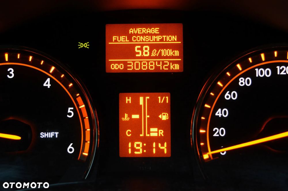 Toyota Avensis 2.0 D-4D Sol - 39
