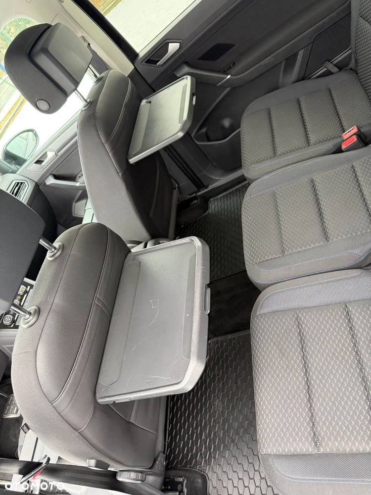 Volkswagen Touran 2.0 TDI SCR DSG UNITED - 30