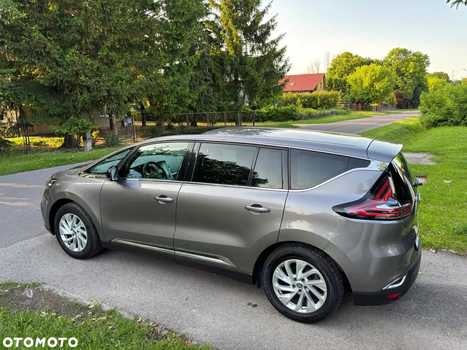 Renault Espace 1.6 dCi Energy Initiale Paris EDC 7os - 33
