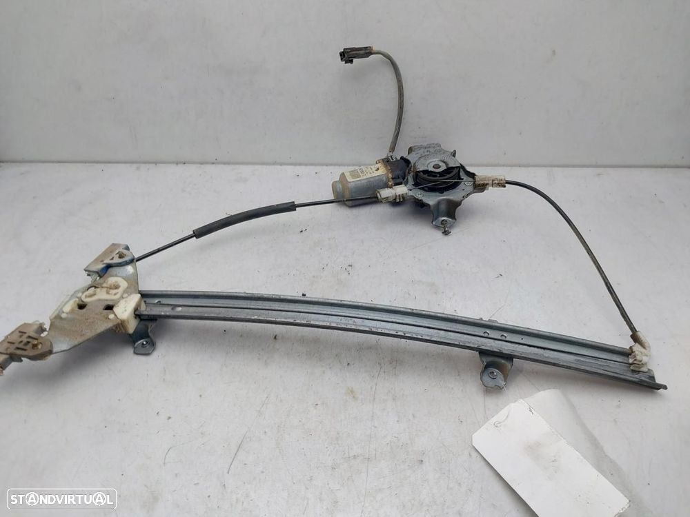 ELEVADOR FRENTE DIREITO NISSAN ALMERA - 1