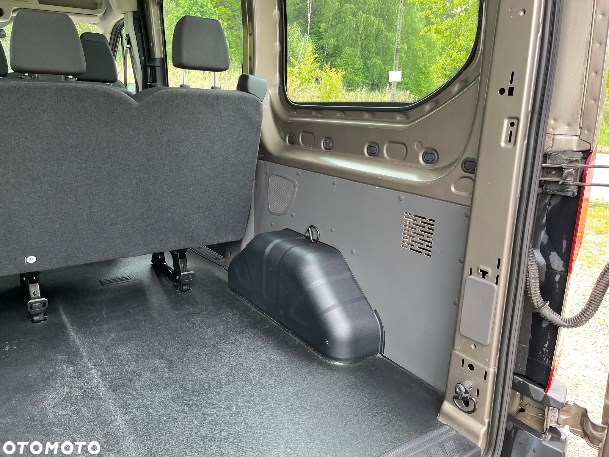 Ford Transit - 19