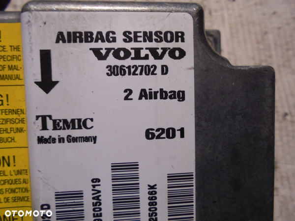 MODUŁ SENSOR AIRBAG VOLVO V40 30612702D