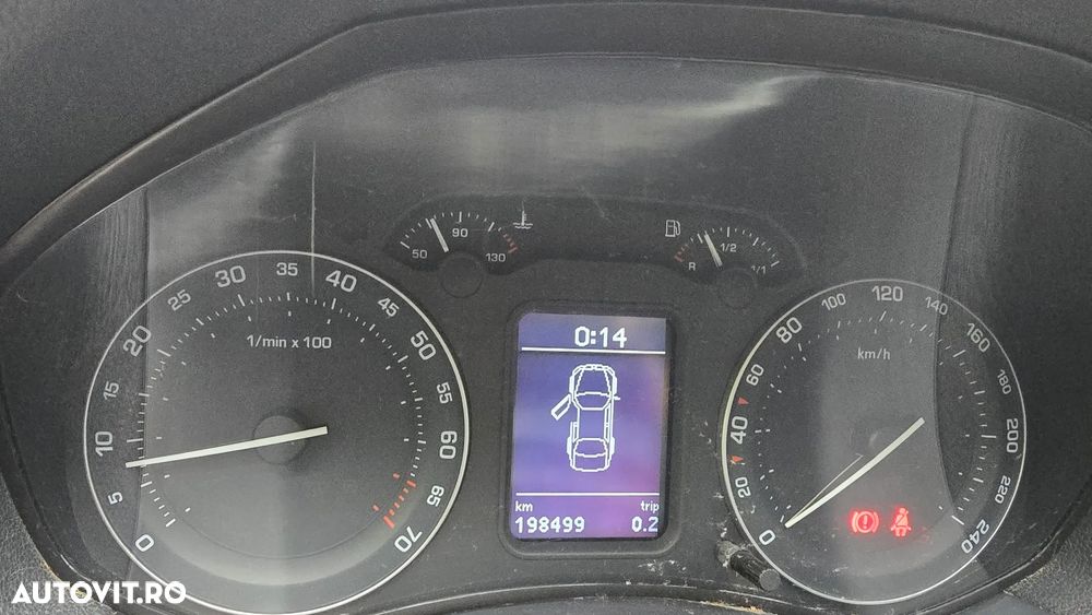 Skoda Octavia 2.0 FSI Trend - 7