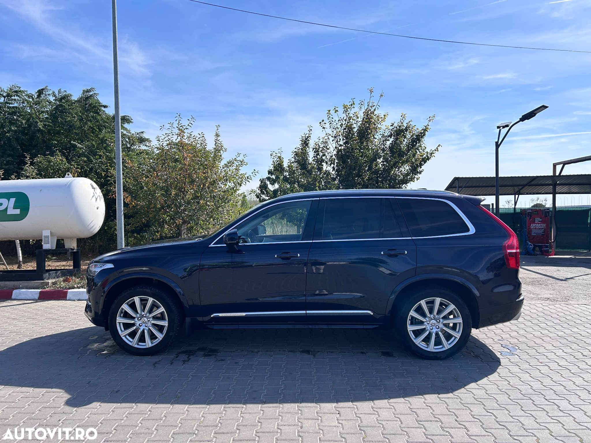 Volvo XC 90 - 11