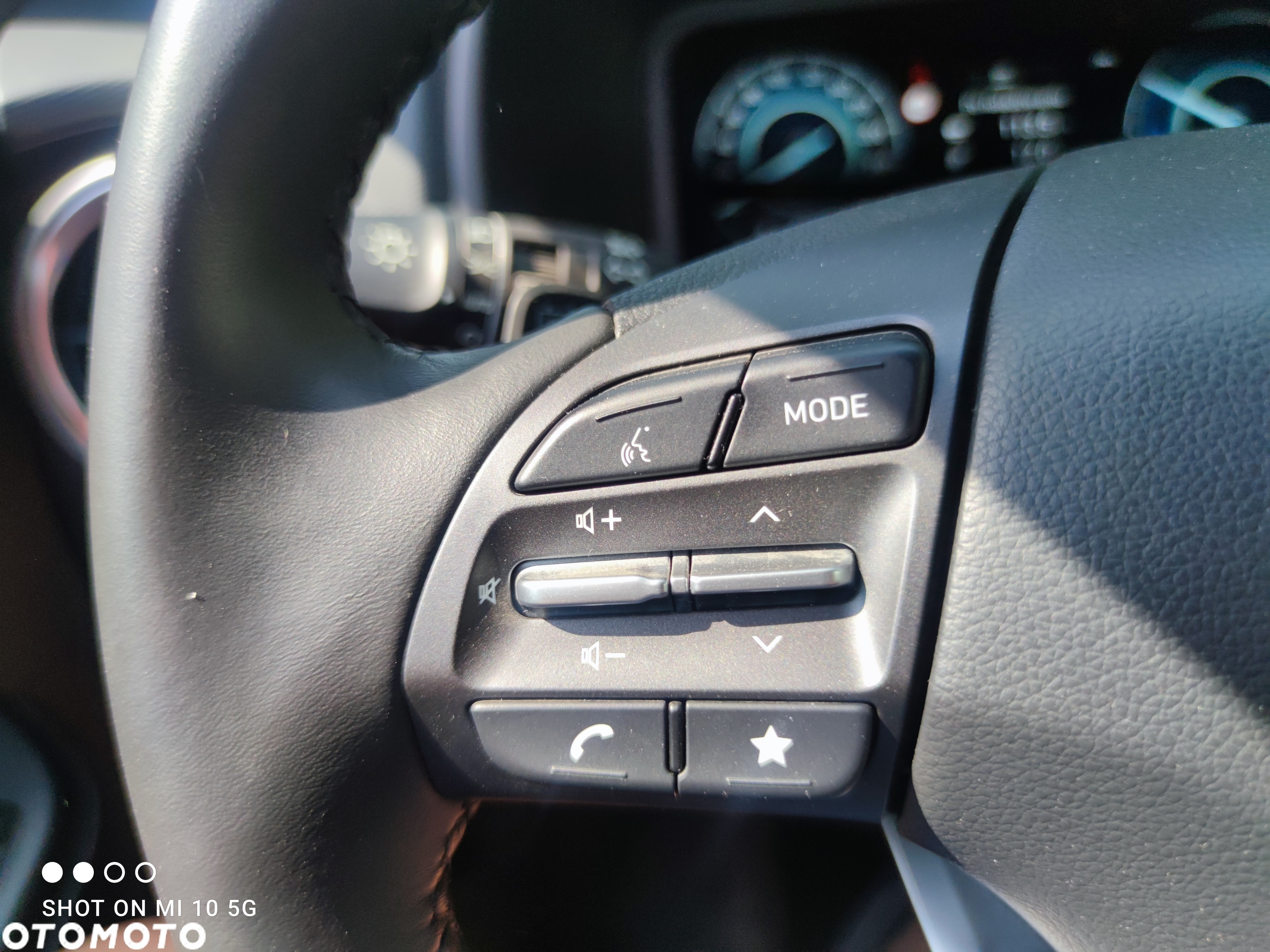 Hyundai Kona Electric 39kWh Premium - 29