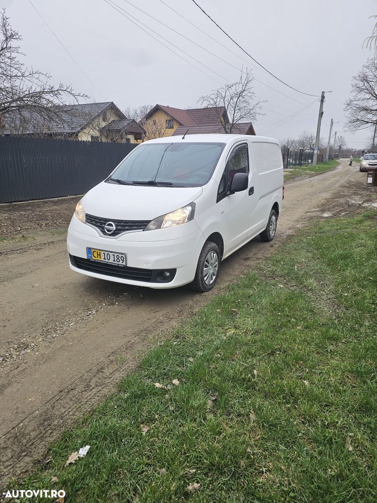Nissan NV300 - 1