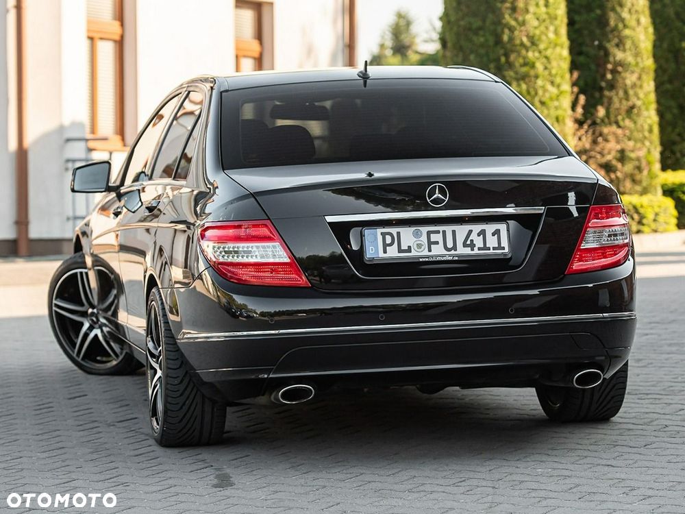 Mercedes-Benz Klasa C 350 CDI DPF 7G-TRONIC BlueEFFICIENCY Avantgarde - 2