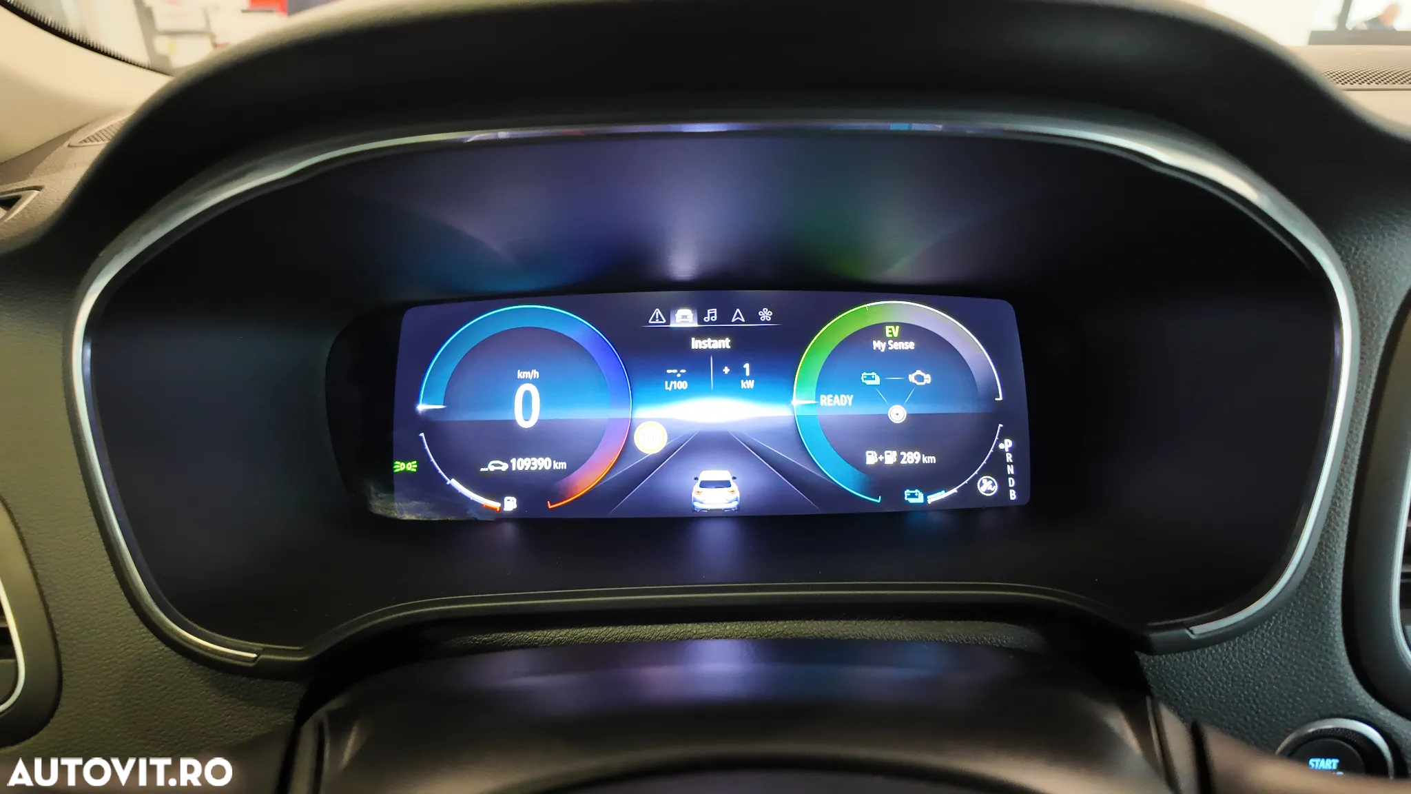 Renault Megane E-TECH Plug-in 160 BUSINESS EDITION - 31