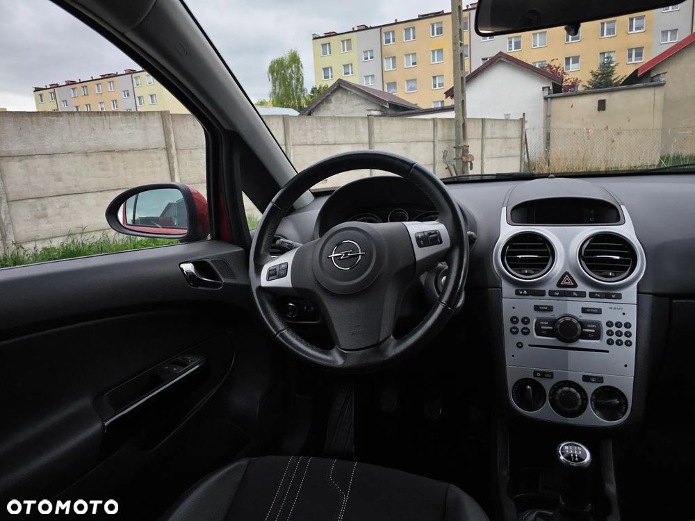 Opel Corsa 1.4 16V 150 Jahre - 14