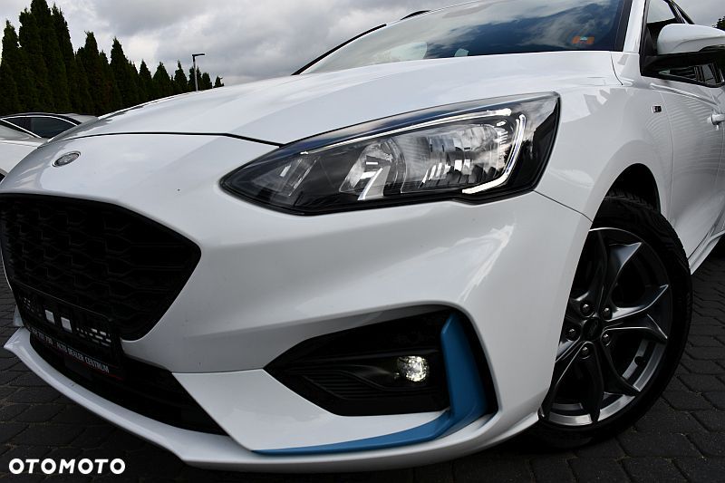 Ford Focus 1.5 EcoBlue Start-Stopp-System ST-LINE X - 32