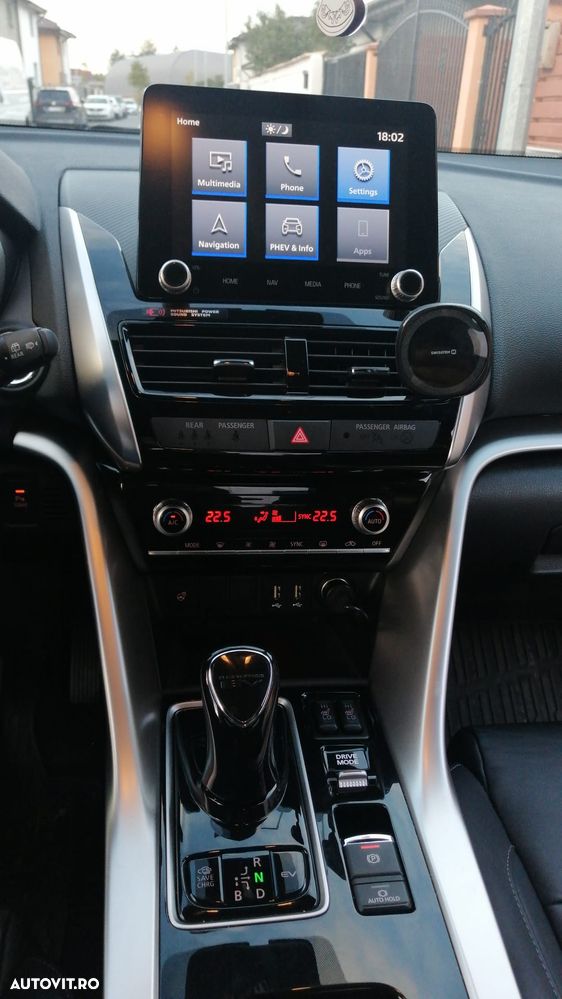 Mitsubishi Eclipse-Cross PHEV Intense+ Black - 12