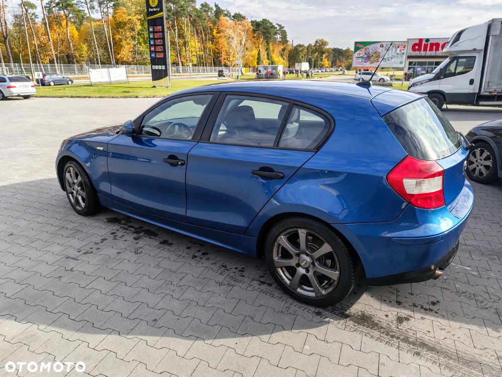BMW Seria 1 2005 photo 3